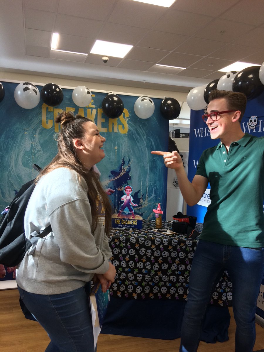 Roo694's tweet photo. What a giggle meeting the lovely @TomFletcher today! 8y/o me and 23y/o me are equally happy 🎉 https://t.co/4LiJgAqWzx