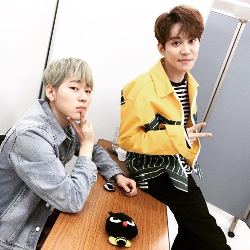 blockb_buzz's tweet image. [NAVER] Zico &amp;amp; Kyung joins Block B comeback preparation as producers. Expect both ballad and fun song in the album! blockb-buzz.blogspot.co.id/2017/10/naver-…
