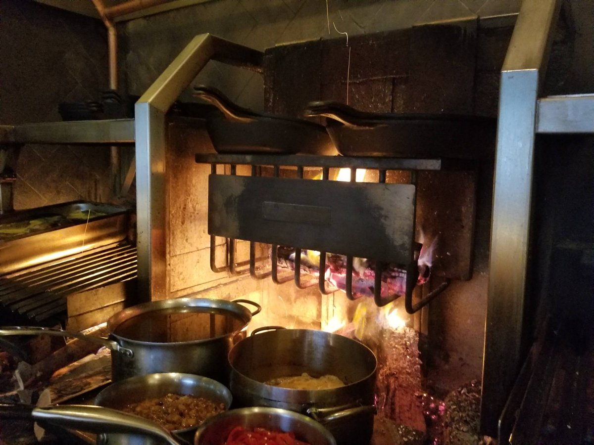 MillersGuild's tweet photo. Enjoy fire side cooking in you Downtown Seattle backyard
#wehavefire #mouthwatering #locallysourced #tastetheseason #Seattle #dinner #lunch https://t.co/6OnUG1a4ED