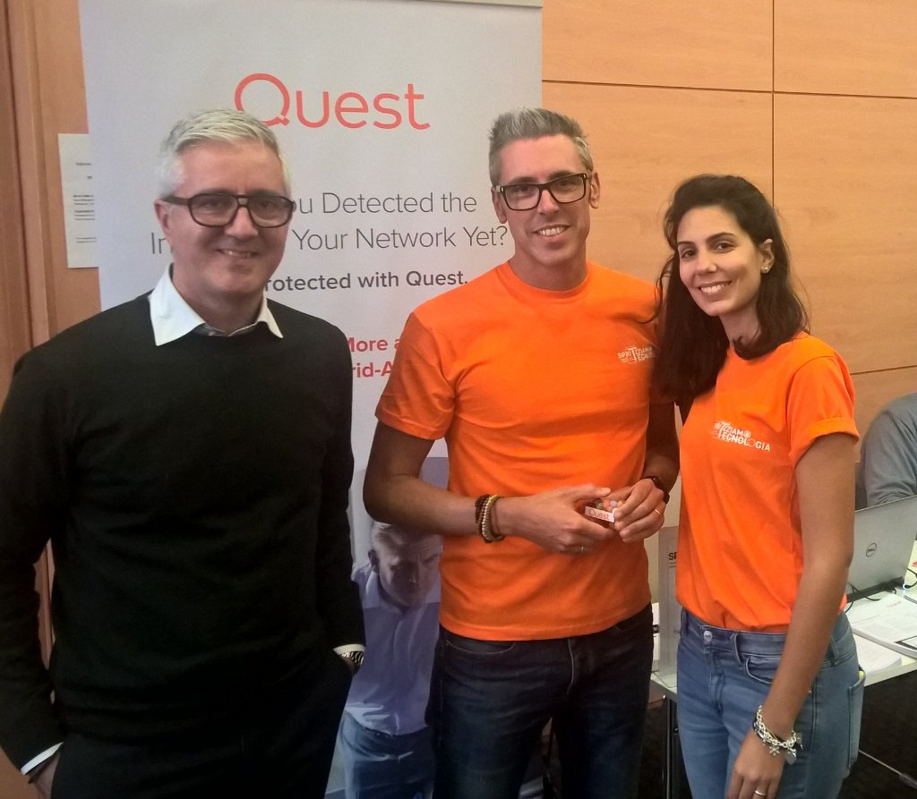 ManuelCarlotto's tweet photo. The Orange team: @mr_andreapasini @Fede191192 with @Quest at @TeoremaGroup #SprizziamoTecnologia in Padova https://t.co/IkaNnHD4mB