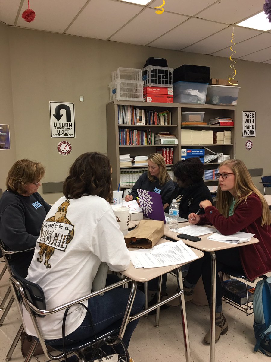 First grade teachers are having great conversations about their collaborative work.
#oneAthens  #bestyearever