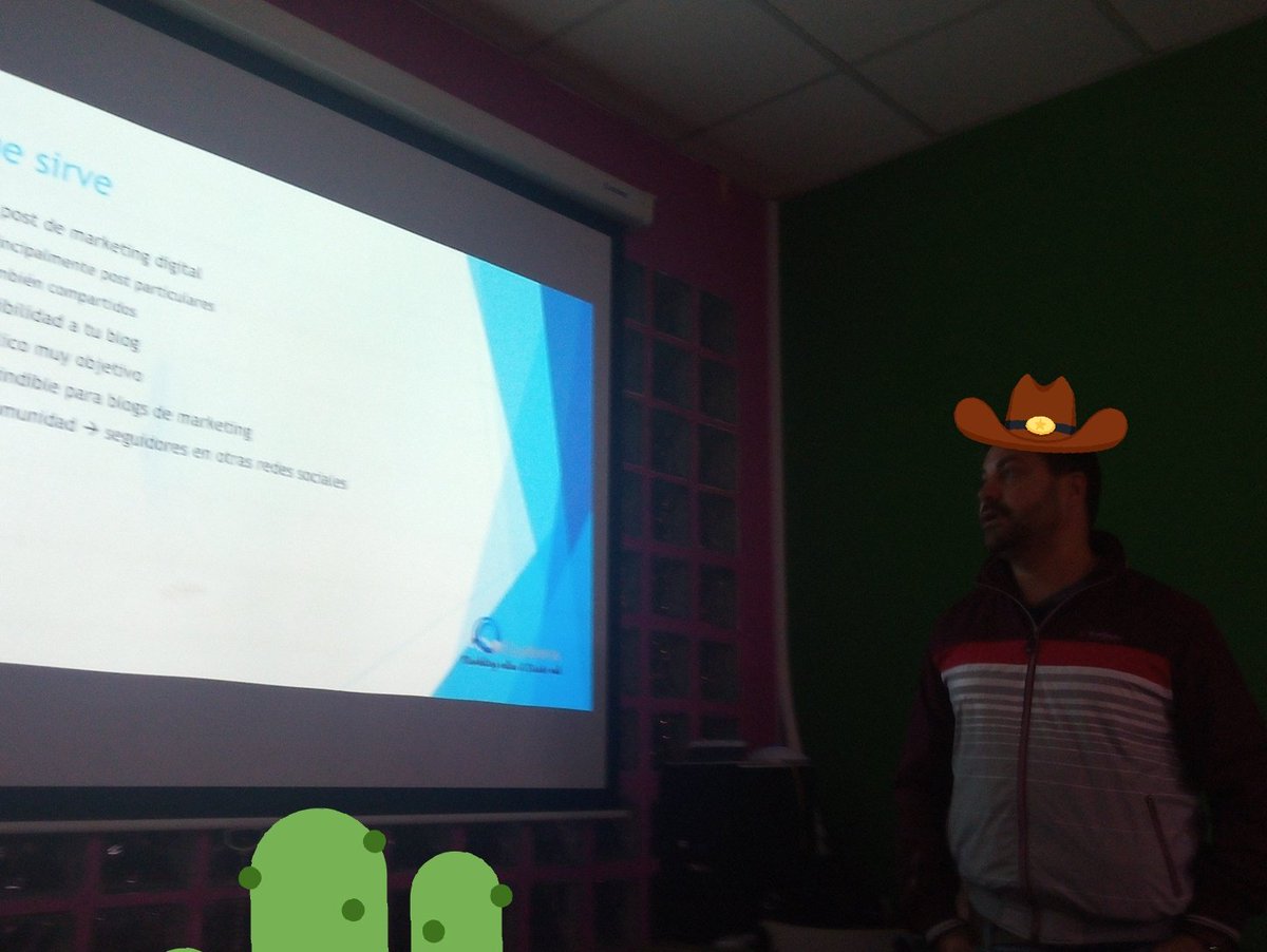 danicavero83's tweet photo. Y ahora @javi_lobera nos cuenta sobre #mktfan para subir contenidos. En #aulacmzgz eres el crack!! https://t.co/DJ1KBGD2ut
