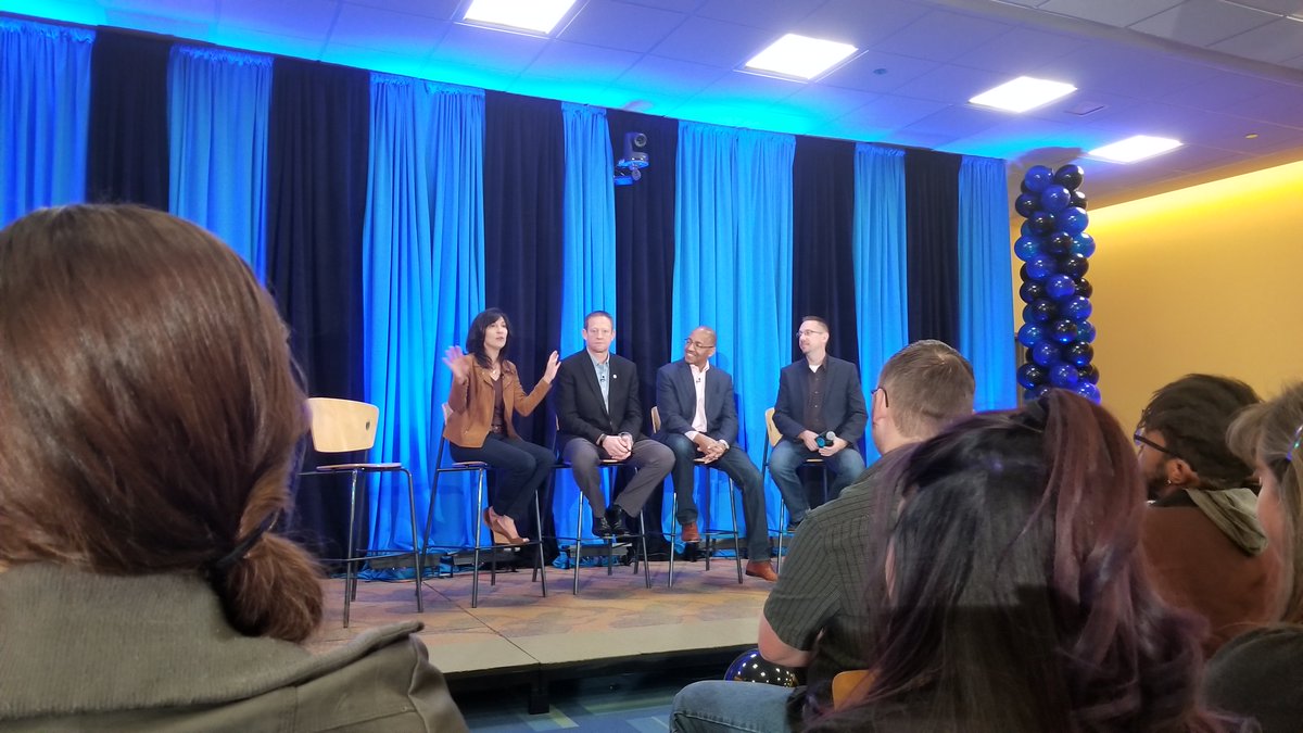 Another great Town hall for us here today! #TechCareTweets #LifeAtATT #WeAreEntertainment #CareerGoals @AttMslaCC <a href="/horton_shawn/">Shawn Horton</a>