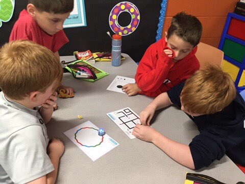 swenson_nancy's tweet photo. 3rdGrade Tbirds solving mazes with Ozobots! @trailwoodsmsd https://t.co/kn3EeRi7nt