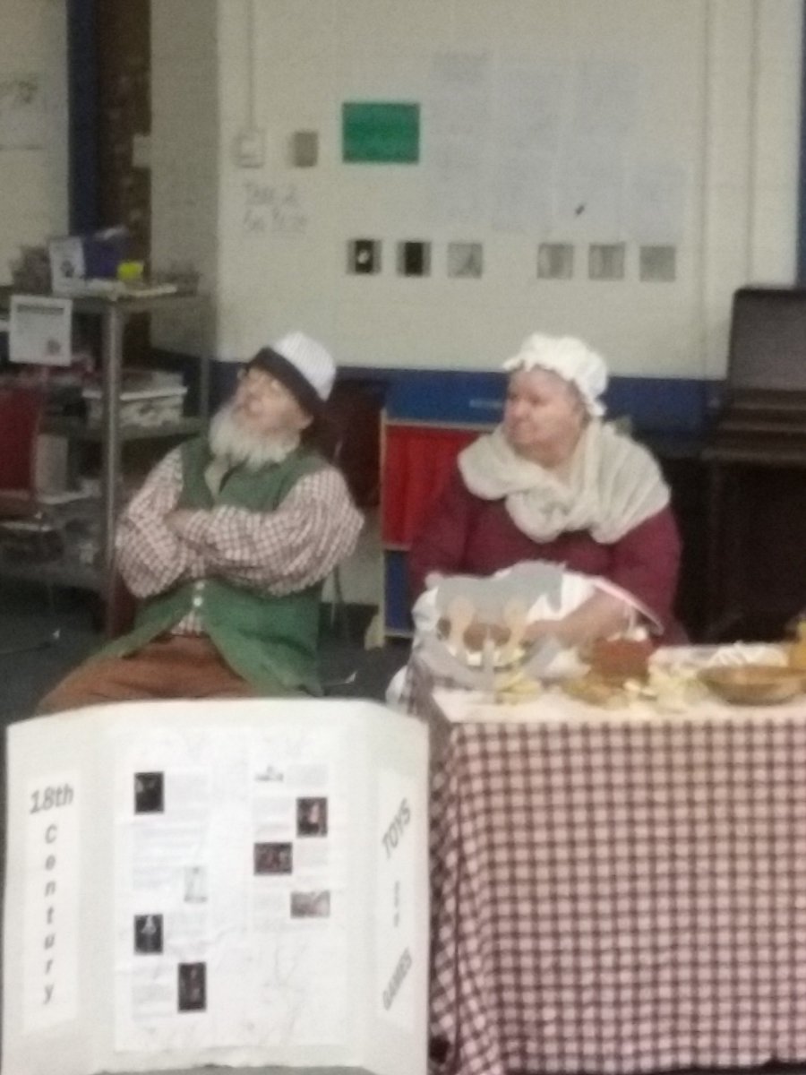 brewer_stella's tweet photo. #CarsonHouse #OvermountainMen 4th graders enjoying history @eastfieldglobal https://t.co/7UKbE4PVoF