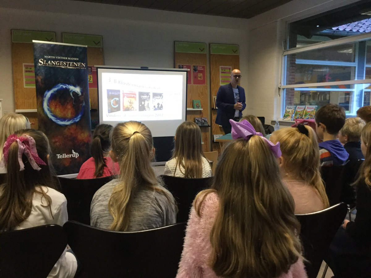 bodille61's tweet photo. Tillykke til Klostermarksskolens 3. B, som havde vundet læsekonkurrencen 'Sommerbogen' og i dag blev fejret på Roskilde Bibliotek. https://t.co/MQxR4a7Pgv