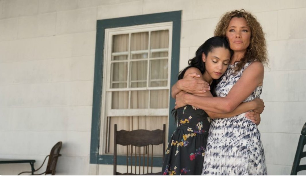 MarieMushi's tweet photo. @QueenSugarOWN ...❤
"Respectfully, #TwoAdults✔
#MotherDaughterMoments✔ 
#DaughtersAndTheirMommies✔ 
#SoniaMarieTiffanyAndJenny💯 https://t.co/TtwhuLnOwk