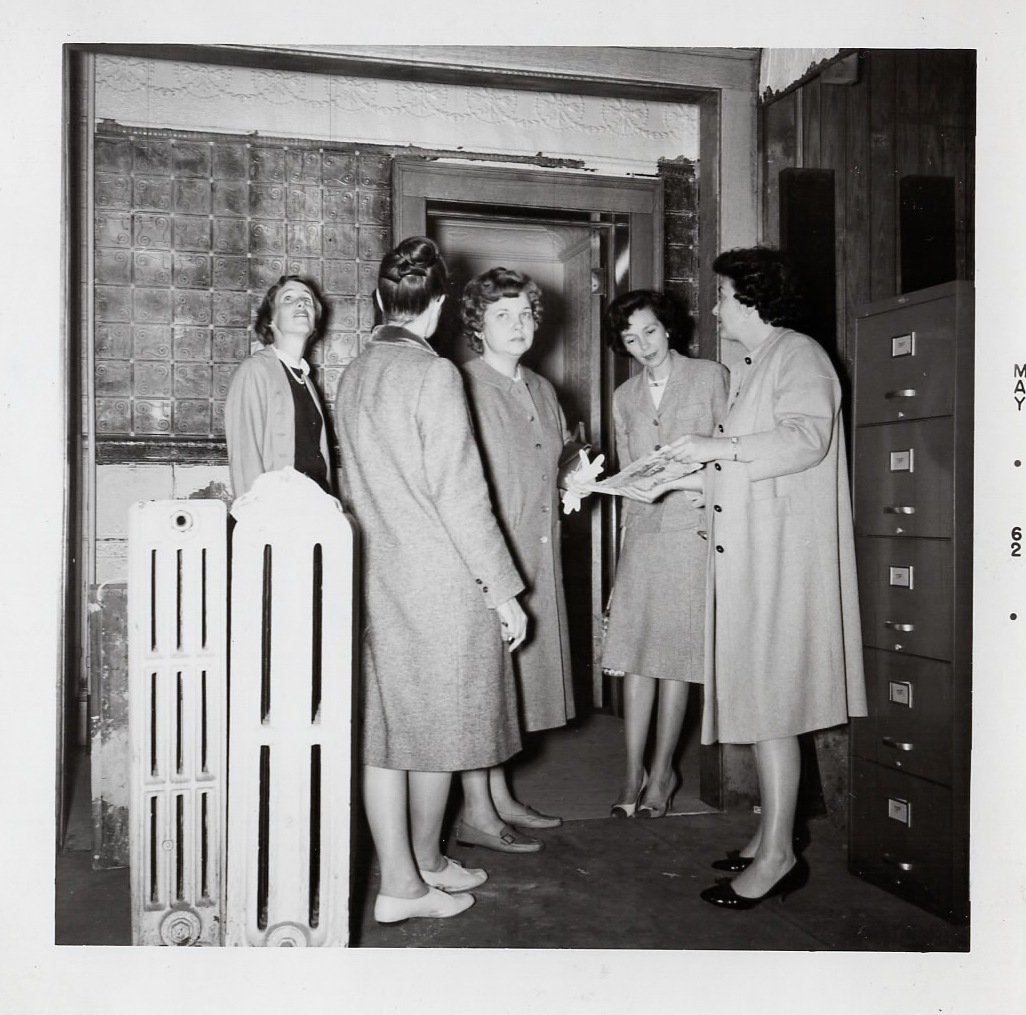 downtownSYR's tweet image. RT @ErieCanalMuseum: More pics from the Museum&apos;s early days. #preservingheritage #historicstructure #downtown