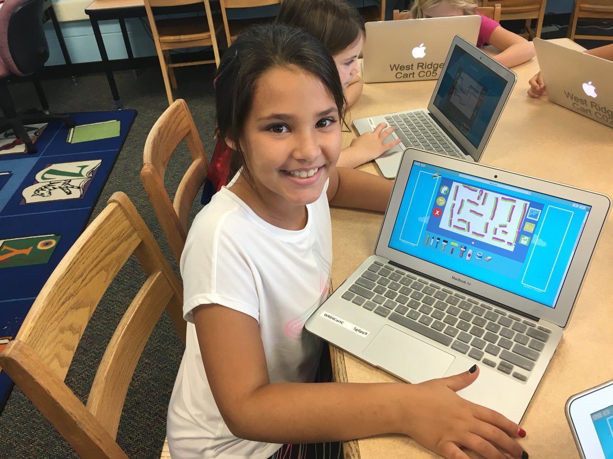 WestRidgeSchool's tweet image. Designing and constructing marble mazes!
#TheEngineeringProcess
