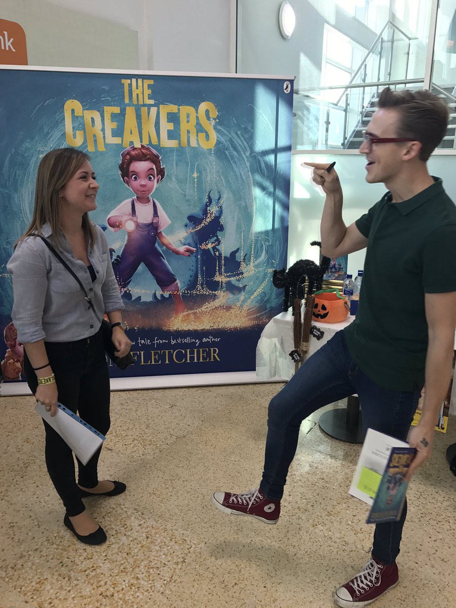 NatalieS22's tweet photo. @TomFletcher thank you Tom!! Any reply from your video to @mcflyharry ?! 😁 https://t.co/qZfpUnRh3P
