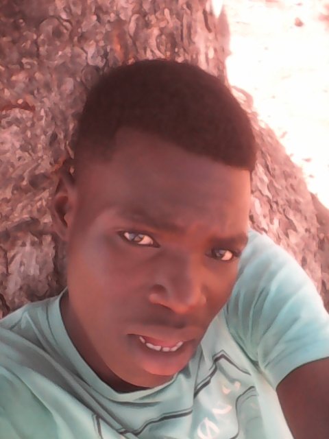 TshepoMotseo's tweet photo. TSHEPO MOTSEO https://t.co/YrZ8cAgsNf