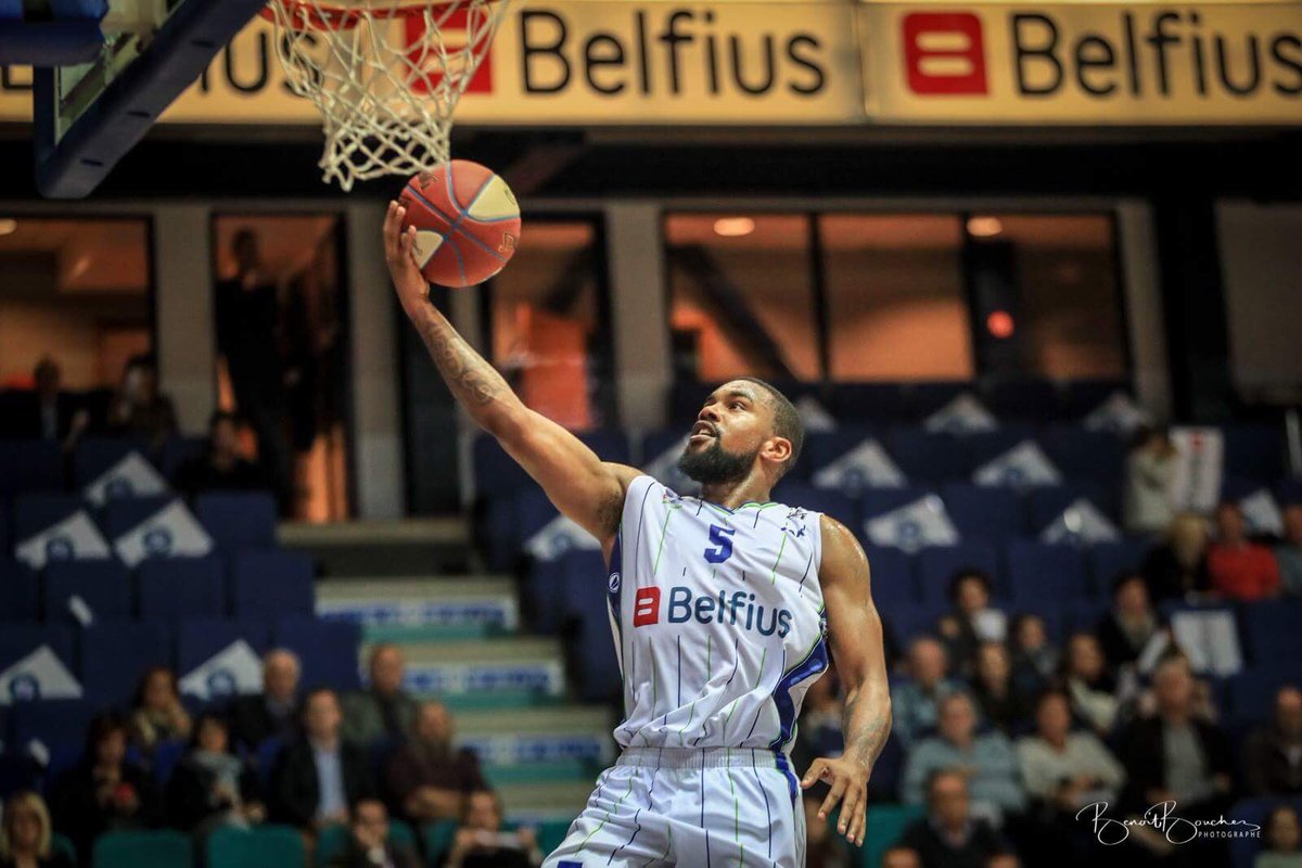 mons_hainaut's tweet photo. Victoire des Montois ce soir, à Istanbul, face à l’équipe turque Demir Insaat. Score: 79-84. #saison1718 #wearemonshainaut 🏀 @FIBAEuropeCup https://t.co/hzIDUTW6V1