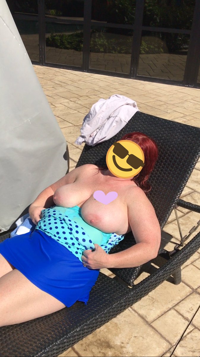 tart409's tweet photo. #vacationtits #flashingtits #36DDD #publictits #hotelpooltits #Hottubtits #pooltits #flashingtitsoutside #sunningtits #toplessoutside #boobs https://t.co/Vy8hW8Gayj