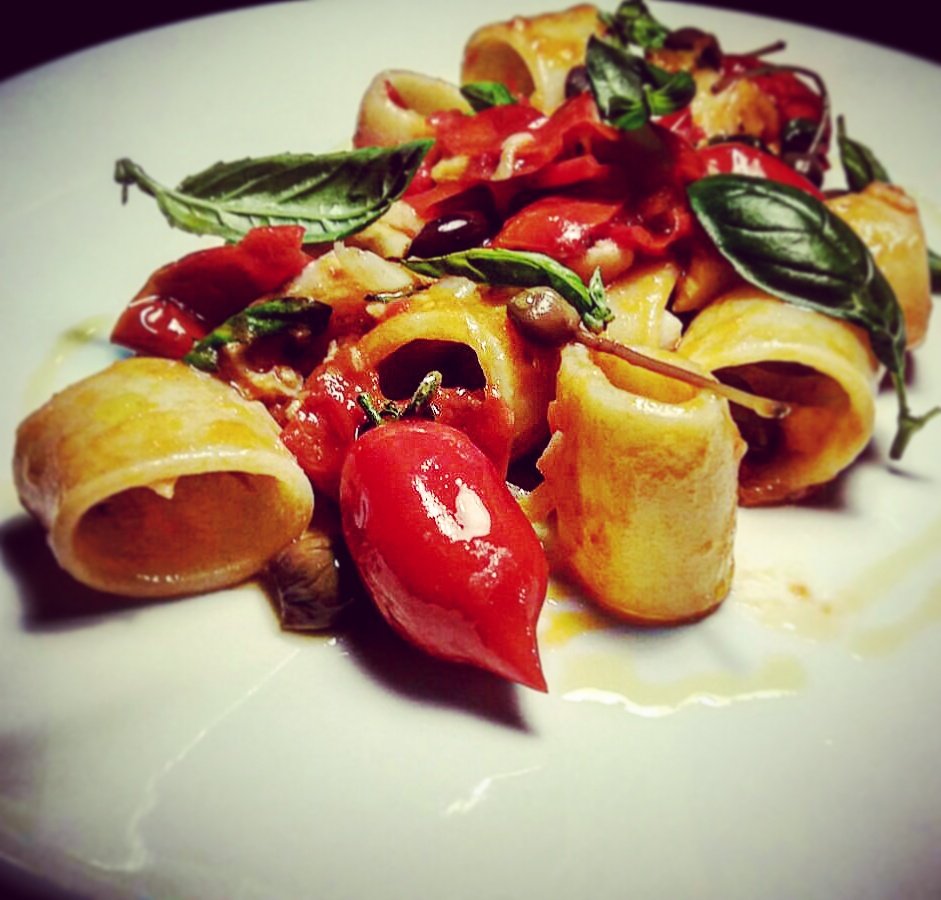 vecchiecarceri's tweet photo. #WorldPastaDay
#pasta #food #foodporn #italianfood #ricetta #cucina #cena #tradizione #vecchiecarceri #NoceraInferiore #Italia #Salerno https://t.co/U53NTXjx4h