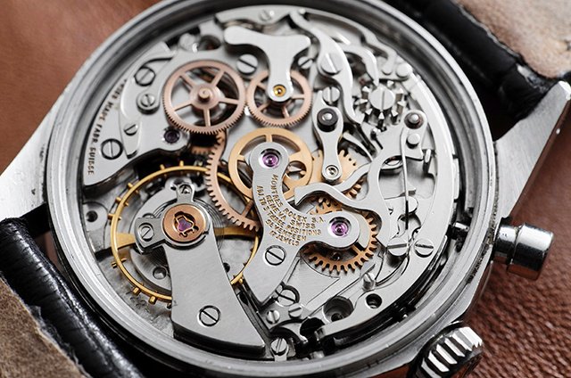 SHIFTedmag's tweet photo. The biggest watch auction in history goes down tomorrow. Get up to speed. Subscribe to SHIFTed today! #TimeWellLived https://t.co/0ZmL0GUx5g https://t.co/JJtrjaDEPn