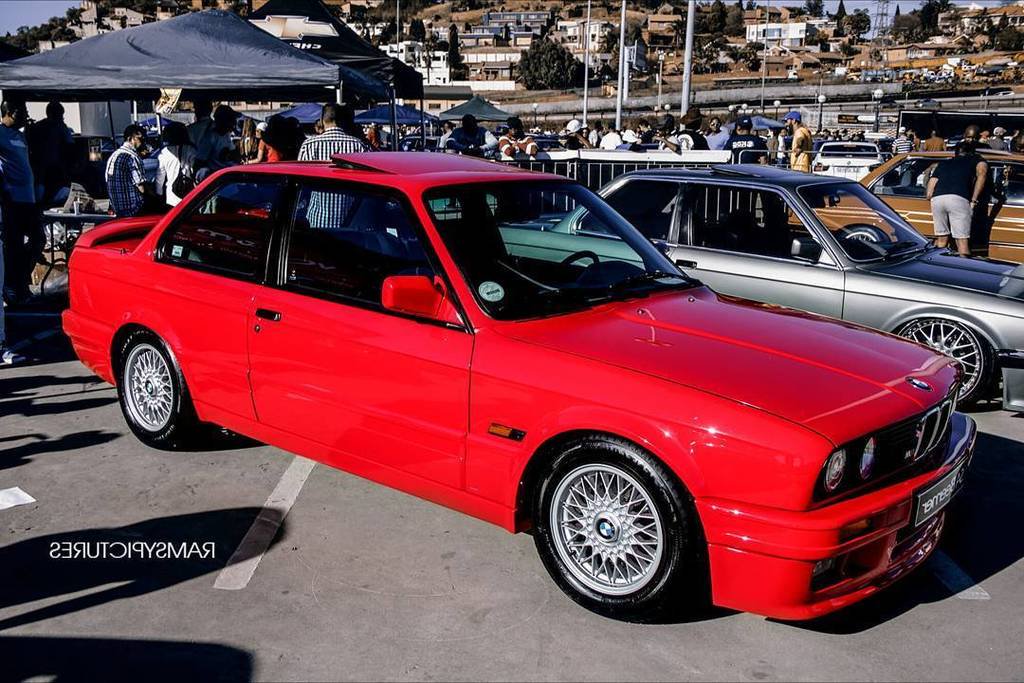 mussakhaan's tweet photo. 325is
Gush lama gents
Bmw Day
#cars #bmwday #325is #Bmw #gusheshe #mzansirides #lovecars #bmwbox #exoticcars #beautifulcars @BBC_TopGear https://t.co/23LvmTmj5l