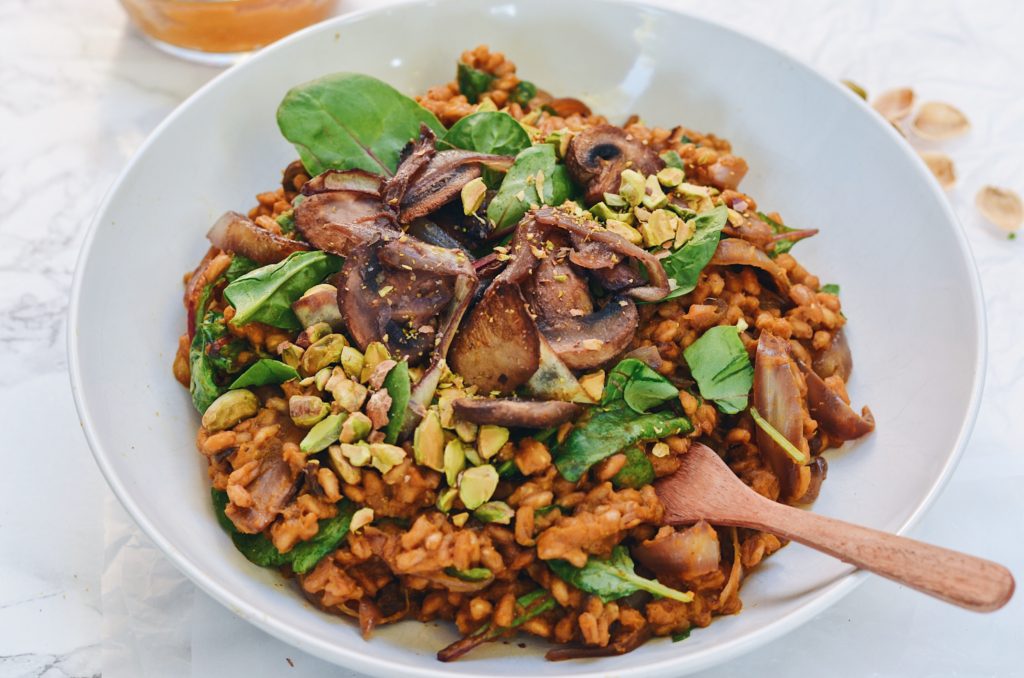 sofaritssogood's tweet photo. New Post: Pumpkin Farro Risotto with Caramelized Onions https://t.co/7Nnbfh8CT4 https://t.co/A0oeQDQ01W