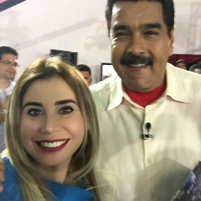 RJ_socialistaRV's tweet photo. Mariana Lerin representa delicadeza equilibrio fuerza coraje y paz. Con @NicolasMaduro @rafaelcalles y @LerinMariana la economía avanza https://t.co/fwRj2kPUJi