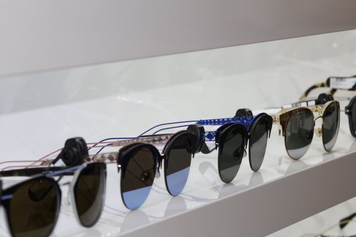 vision_luxe's tweet photo. Encuentra toda la delicadeza de #DiorEyewear en nuestra #optica https://t.co/vT92Da4iHN