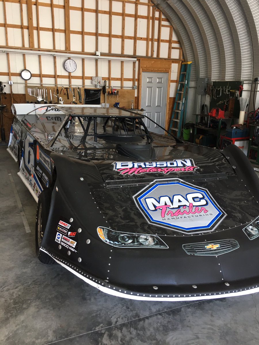 Earlcarr5's tweet photo. 2016 longhorn complete with 430 Rumley engine 400 laps on engine. 16 races on car. Race ready.minus springs and shocks.$49000 3366015148 https://t.co/3A4E507G58