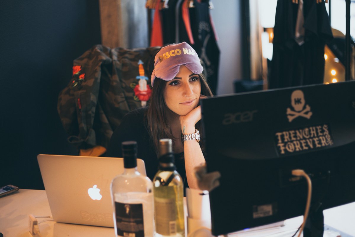 BEYOND honored to have been asked to be apart of the <a href="/41Winks/">41 Winks</a> #41FEMALES campaign check out my take on #disconap✨💓

instagram.com/p/Baq39mplsNp/…