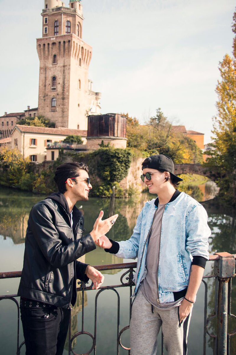 CNCOmusic's tweet photo. Venice was amazing! #CNCOinItaly https://t.co/wZyamxzMBP