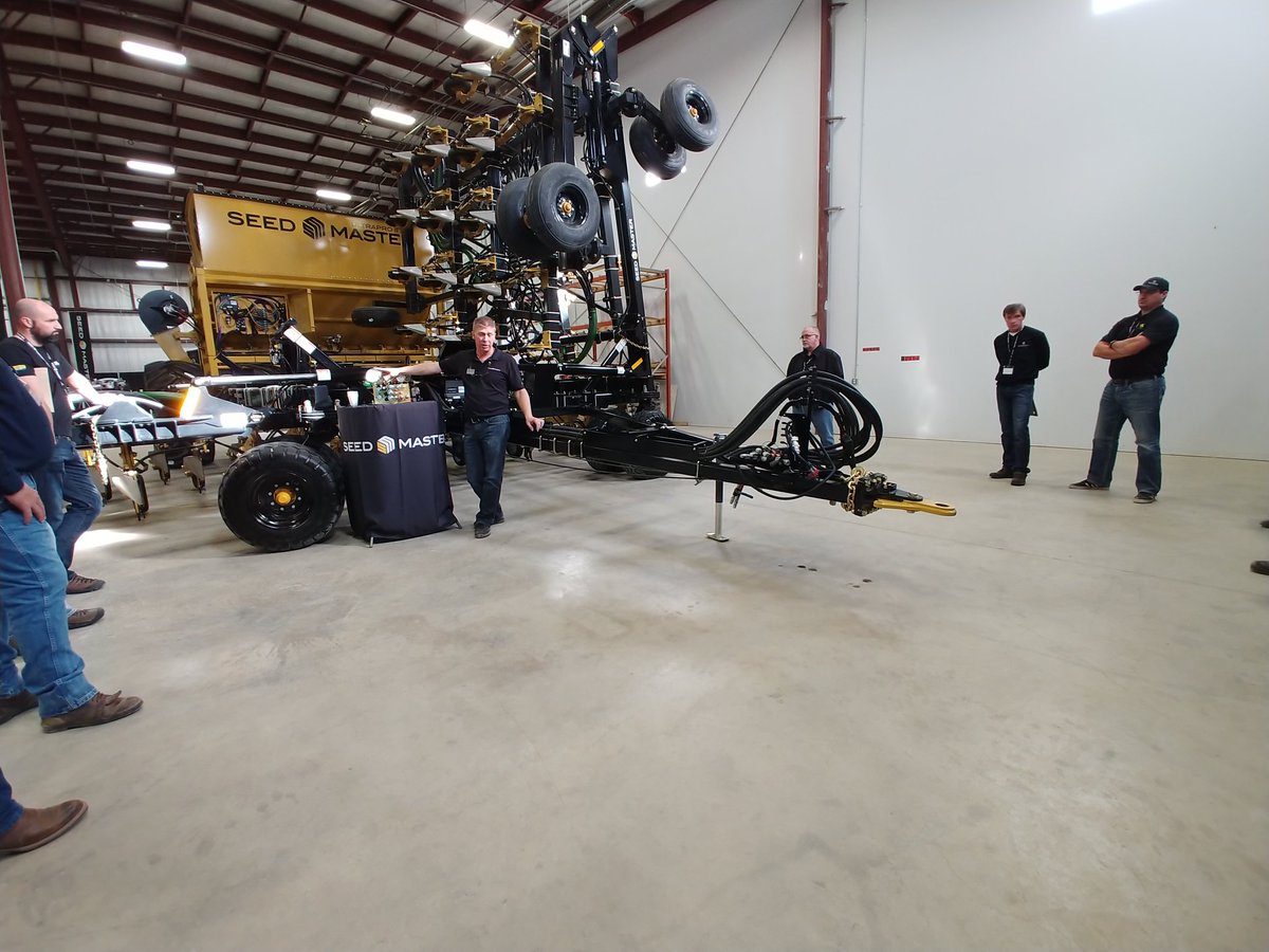 PCEfarmSALES's tweet photo. Great dealer training day at SeedMaster factory. Always improving our product knowledge for our customers.
#SeedMastercertified https://t.co/Ryei6B51ZS
