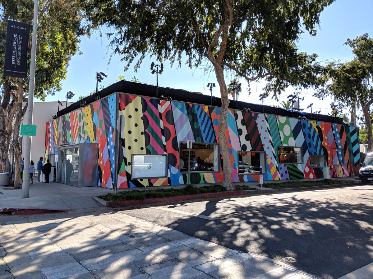 madebygoogle's tweet photo. Hey LA! Stop by our #googlepopup to see all things made by Google. It's the color-happy building on Melrose Ave. 😉 https://t.co/HVyxOEDMXT https://t.co/4R8iWEQYBr