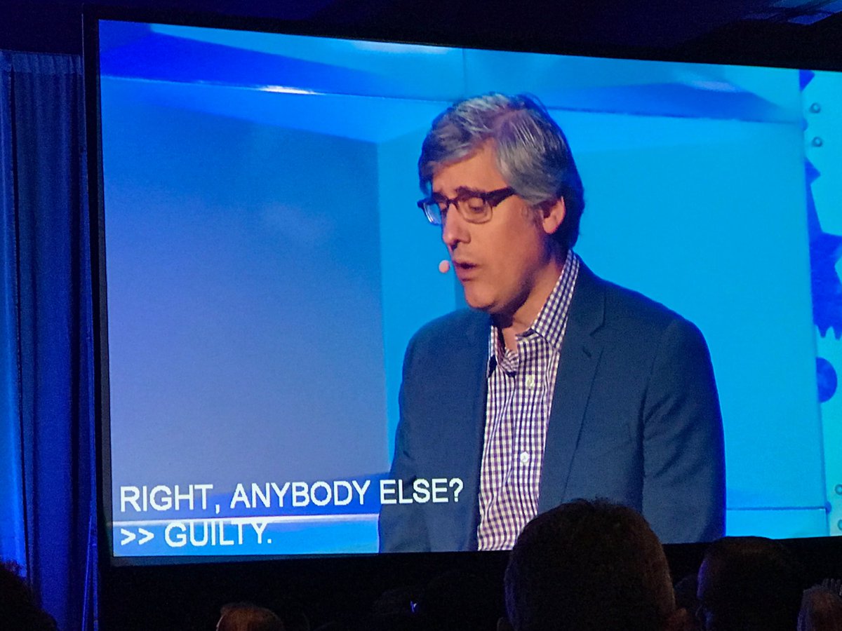 barb_land's tweet image. Mo Rocca moderating an inspirational panel of #philanthropic leaders #commonfuture2017