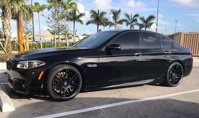 ruff_wheels's tweet photo. A R960 type of day with this clean 5Series #wheelwednesday #bmw #bmwusa https://t.co/97fRzpLEXc https://t.co/0TQ2kPB53y