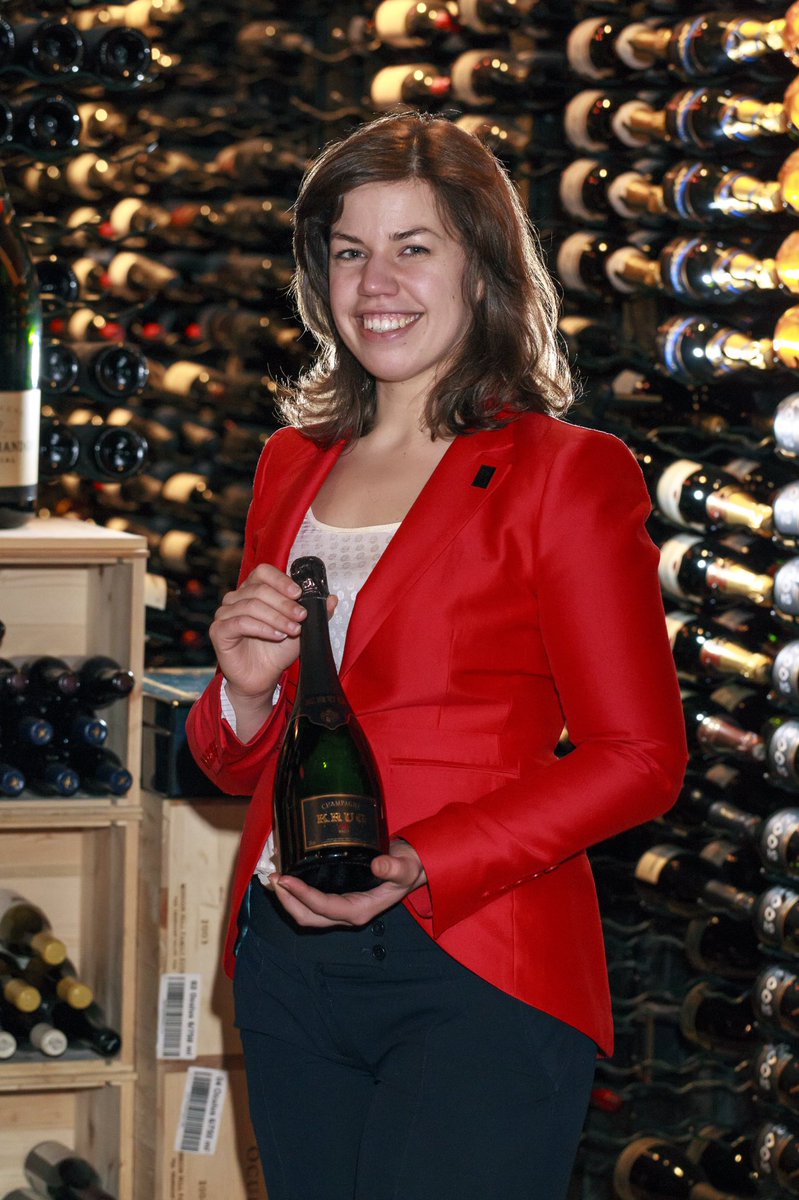 FairmontWhistlr's tweet photo. #ICYMI: Just announced, #ELLEvateTogetHER menu includes @Quails_Gate cellar door exclusive wines https://t.co/0IzzZ4xSQd #WineWednesday https://t.co/sfHJf9yyZR