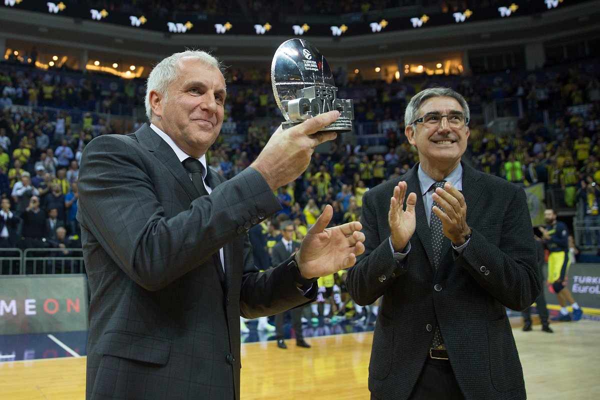 EuroLeague's tweet photo. EuroLeague Coach of the Year's feeling [Zeljko Obradovic] https://t.co/iuljcHqTw0