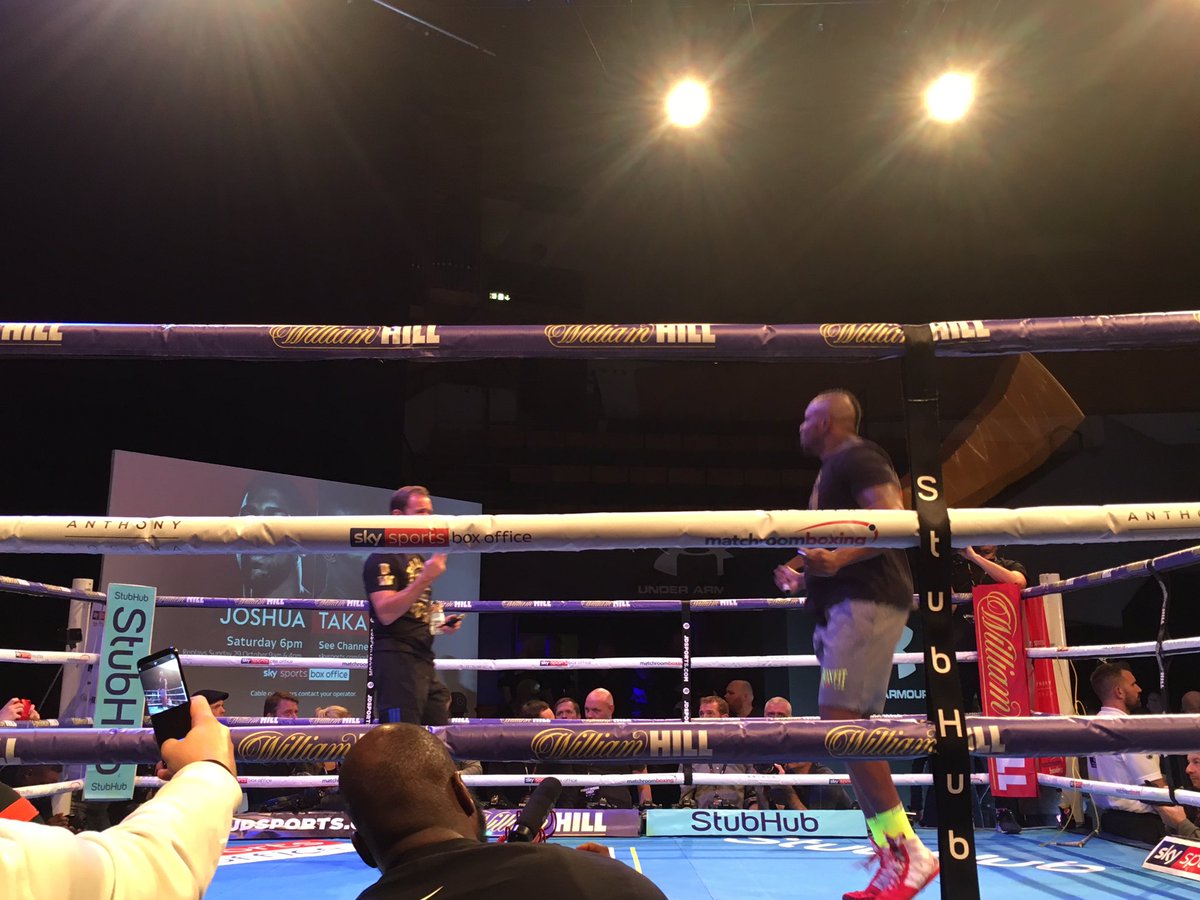 ameliaabeltrao's tweet photo. warmups from @iam_yafai, @JoeCordina_91, @DillianWhyte ahead for #BoxingSaturday in Cardiff @SkyJacquie @CardiffUnionTV https://t.co/lzgqa1PJRu