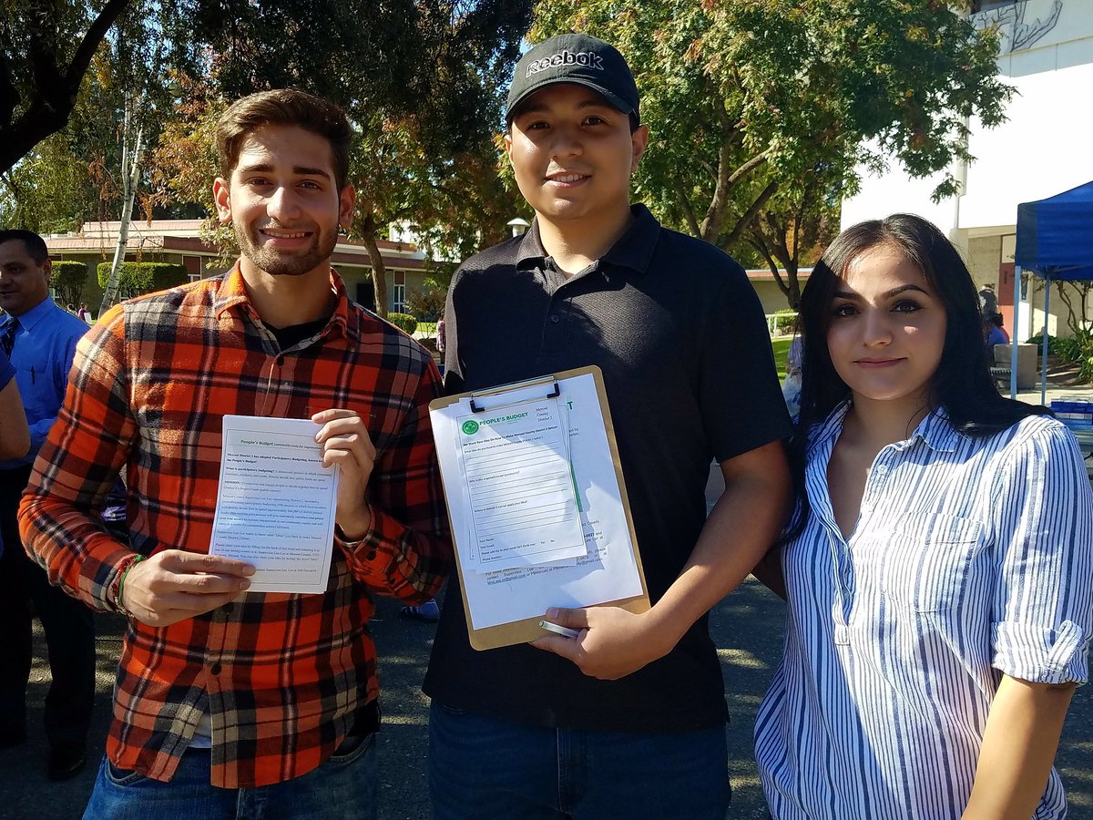 valleyonward's tweet photo. @SupervisorLor and #PBMerced are gathering ideas on how we can make #MercedCommunitiesRise! #ParticipatoryBudgeting. https://t.co/OvqeGAdOPH