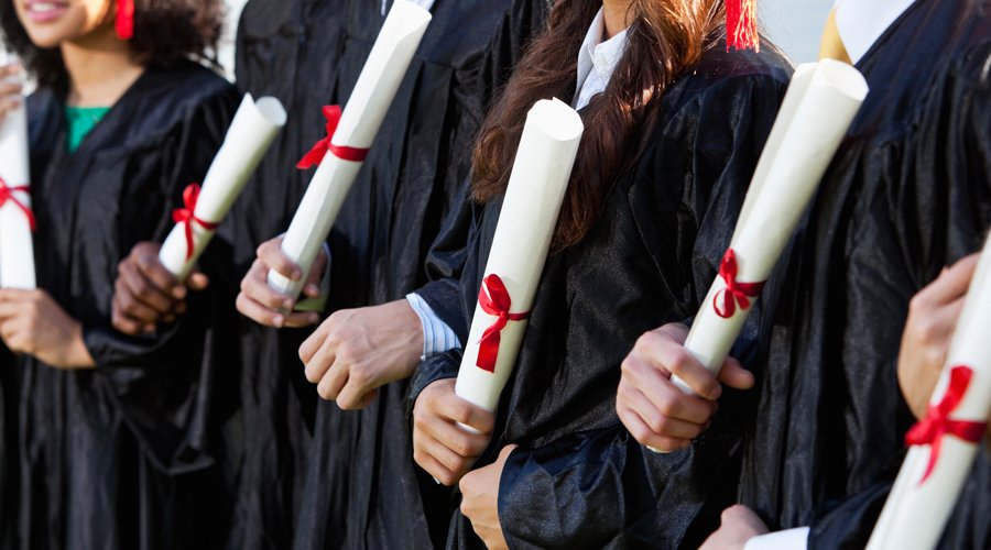 Teachers' lower expectations for black students may become "self-fulfilling prophecies," a study finds. blogs.edweek.org/edweek/rulesfo…