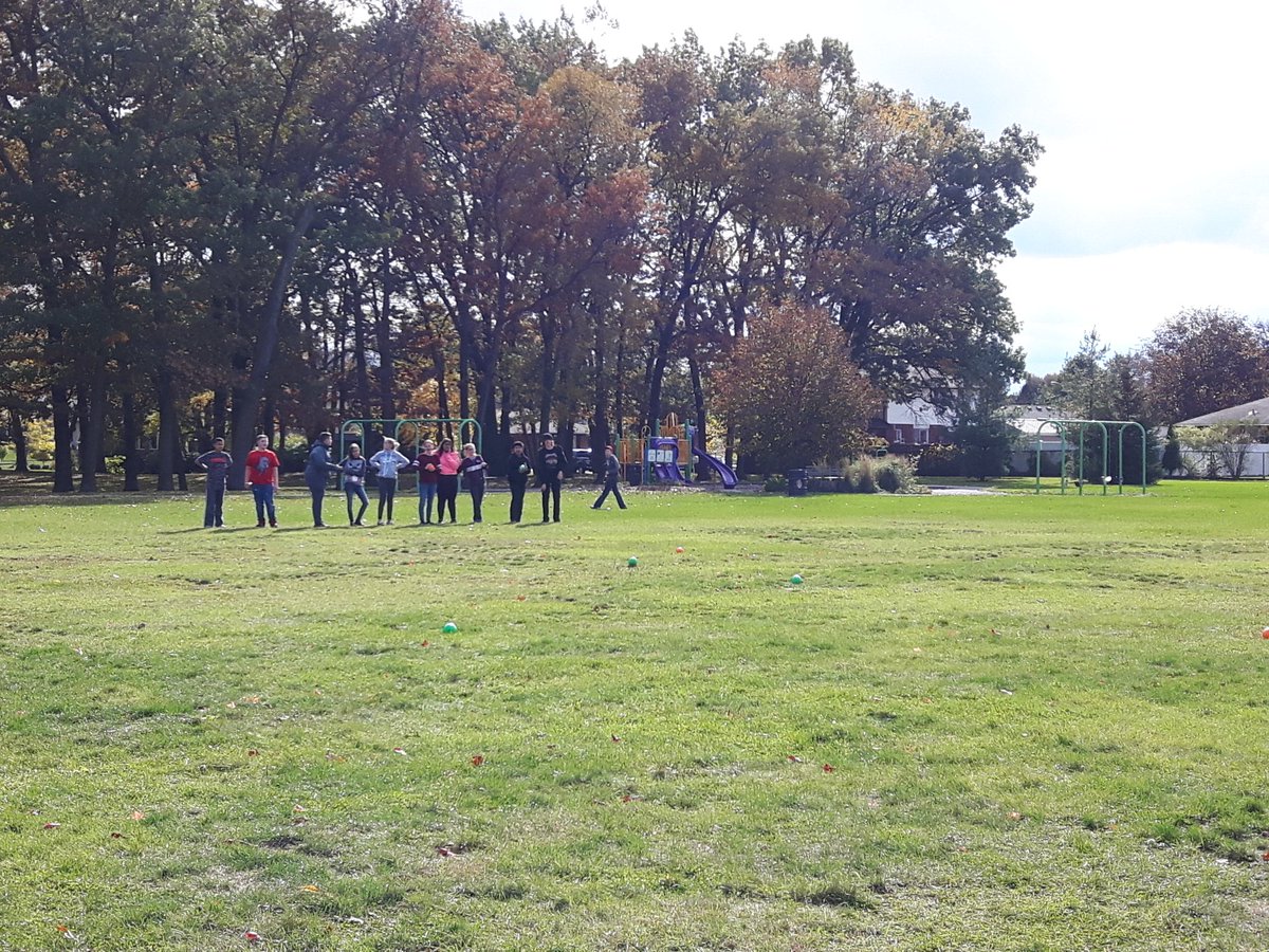 MaligMagic's tweet photo. Take me outside day! I'd say it's a hit. Bocce ball! @GEDSB @CentennialGw @ON_EcoSchools @KatieLMHash  @GooldMonique https://t.co/85H3tbVyKx
