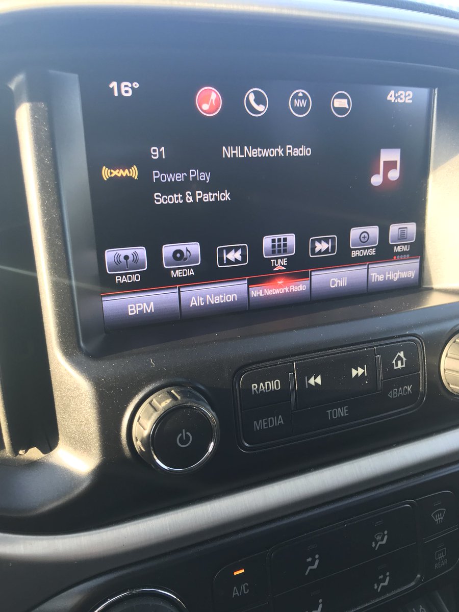 dpippy31's tweet photo. Commute home wouldn’t be the same without @realPOSULLIVAN and @LaughlinSXM listening from NL #thebys https://t.co/RaM0LaBdtS