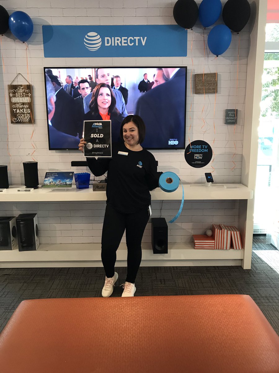 Keanu Reeves (@keanureeves60m) on Twitter photo 3x3 for Clarendon!!! Sarah came to join the DTV party and win her tickets! <a href="/404girl/">Betsy Francis</a> @MidAtlDOSTom <a href="/MightiestGS3009/">Greg Smothers</a> @ 3x3 for Clarendon!!! Sarah came to join the DTV party and win her tickets! <a href="/404girl/">Betsy Francis</a> @MidAtlDOSTom <a href="/MightiestGS3009/">Greg Smothers</a> @