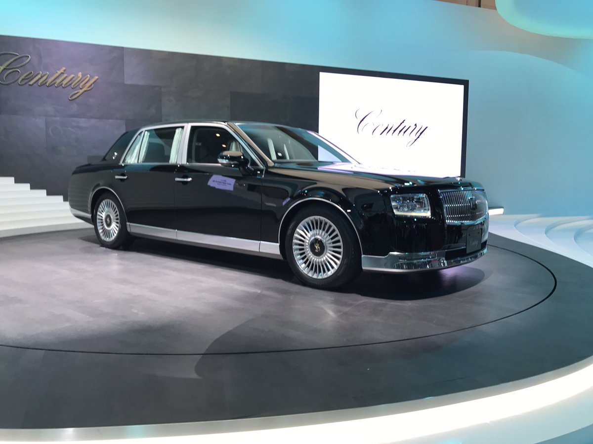 TSchalberger's tweet photo. Tokio Motorshow 2017! Des Kaisers neues Fahrzeug! https://t.co/da5VVlDjq9