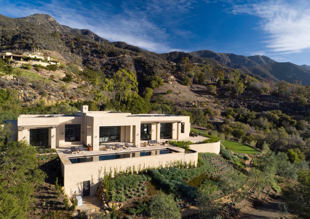 ديكور اليوم ! on Twitter "نموذج منزل من طابق واحد مع مسبح خارجي يقع