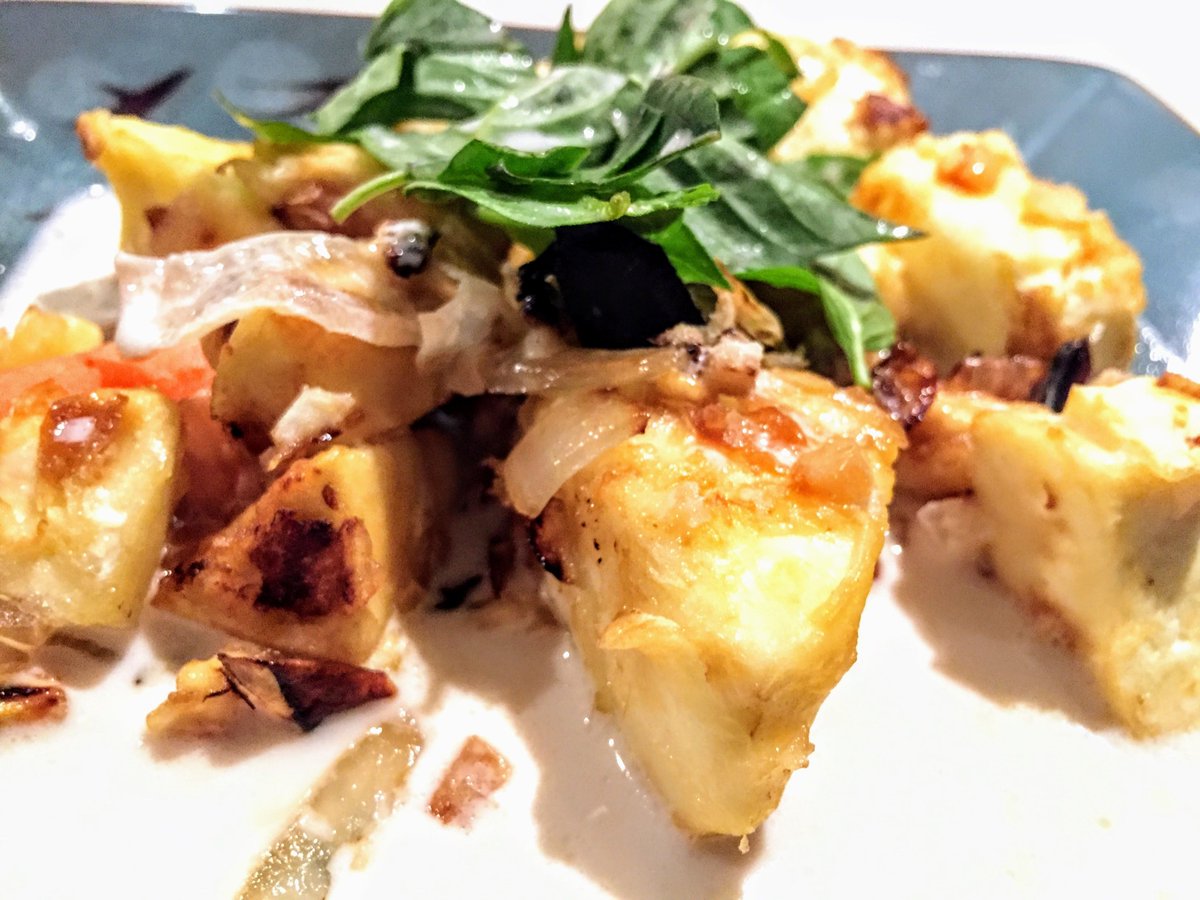 testflightfoods's tweet photo. #Breadfruit is one of several "canoe plants" that Polynesians brought to the Hawaiian Islands for food. Recipe @ntbg https://t.co/rkRBnVYGk7 https://t.co/gpZqJwpPd9