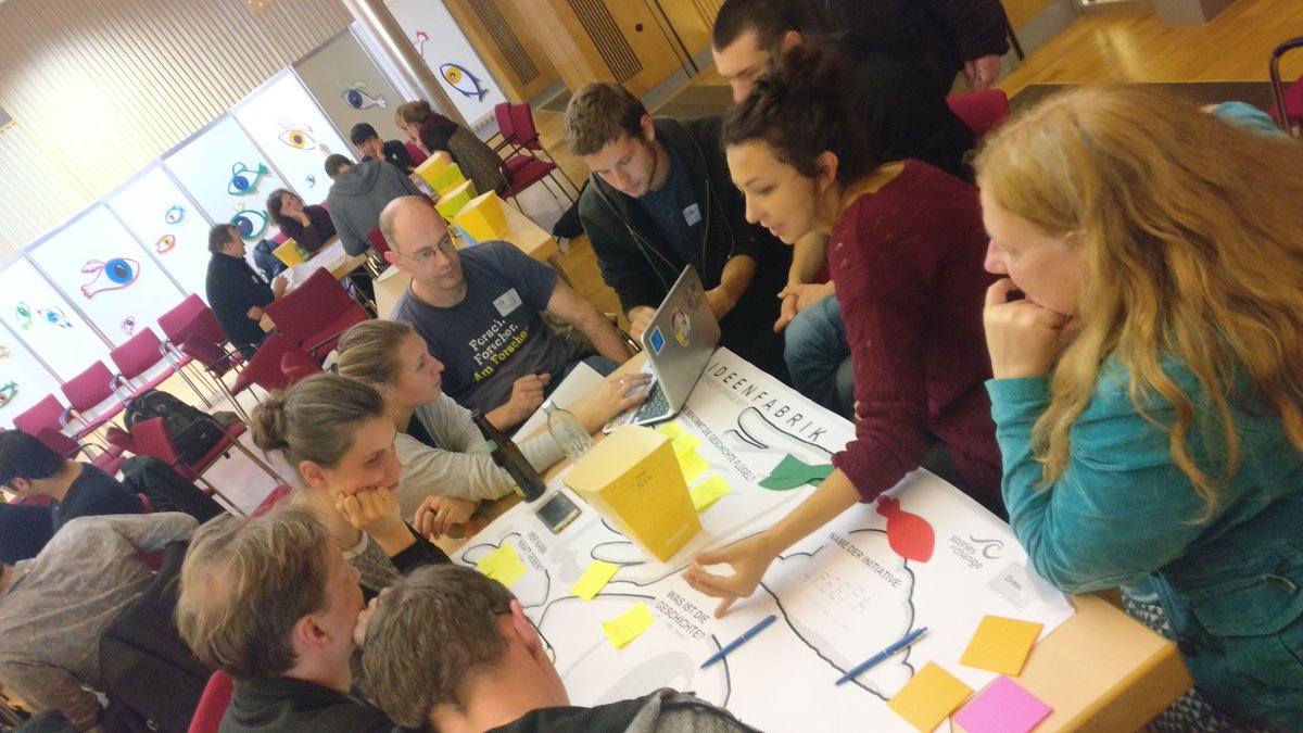 afeefade's tweet photo. Gehirnschmalz for Zukunftsstadt DD #SOC #storiesofchange #liebe4DD #afeefa https://t.co/TyKHVGuVqF