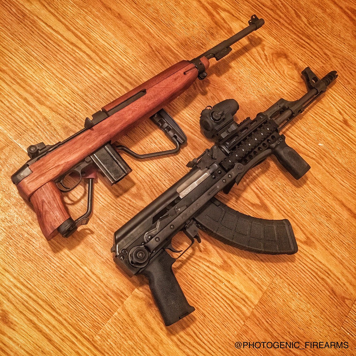 Sidefolder vs Underfolder. Old School vs New School