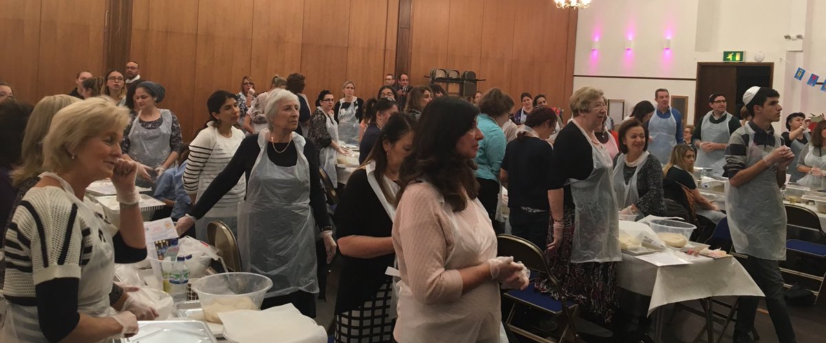 shabbat_uk's tweet photo. Next up @edgwareu #challahmake @chiefrabbi “In our minutes silence did you pray to see @chiefrabbi?” https://t.co/ZnFSCPjx1d