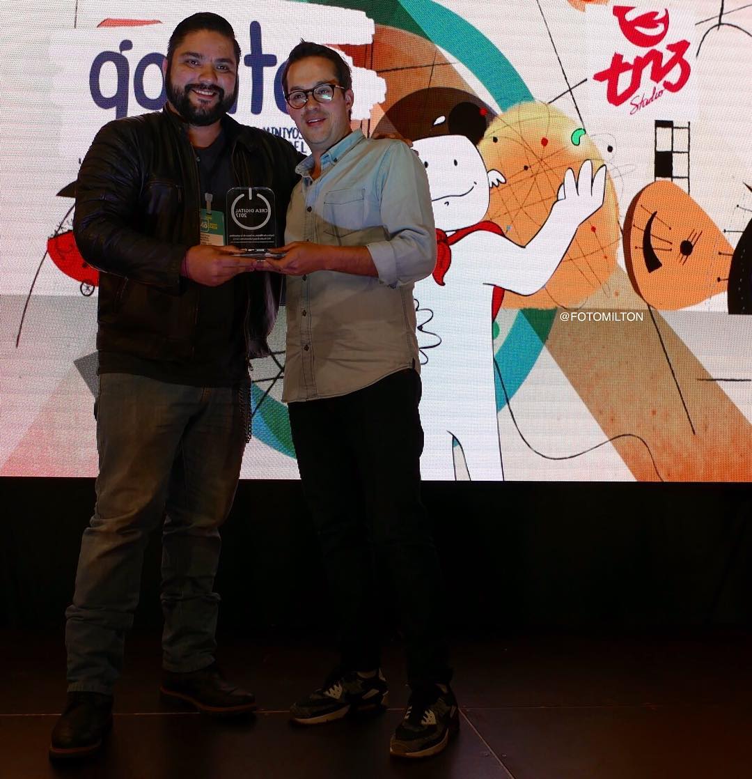 with <a href="/tn3studio/">TN3STUDIO</a> some days ago, receiving <a href="/CreaDigitalCo/">Crea Digital</a> grant for videogame development! happy! @CAFEORTIZ