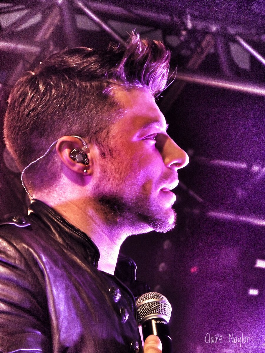 ClaireNaylor78's tweet photo. Throwing it back to four years ago today @MrDuncanJames #RouletteTour #OxfordO2Academy #Blue #Tour #Live 💙 https://t.co/TFU4bSJjTa