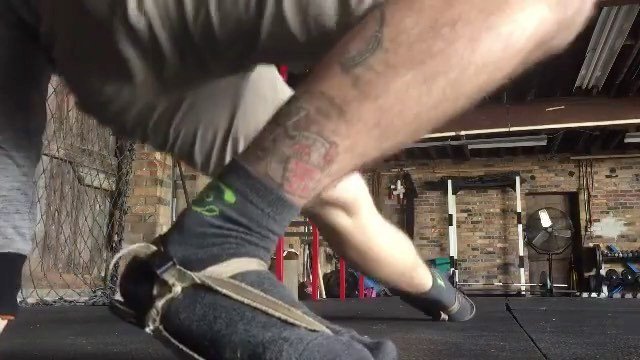 earth_runners_'s tweet photo. Getting to be #NinjaSocks season ❄️ Repost via @Capt.curtis🙏🏽👣 #tabisocks #toesocks #barefoot #winteriscoming #min… https://t.co/m2EZFftMRH https://t.co/k9ItEpAfbu