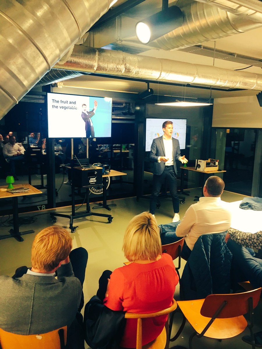 bebsje's tweet photo. @alexanderwij on stage 🕺🏻 #watermelon #SMC030 #utrecht https://t.co/8rFjHa7X04