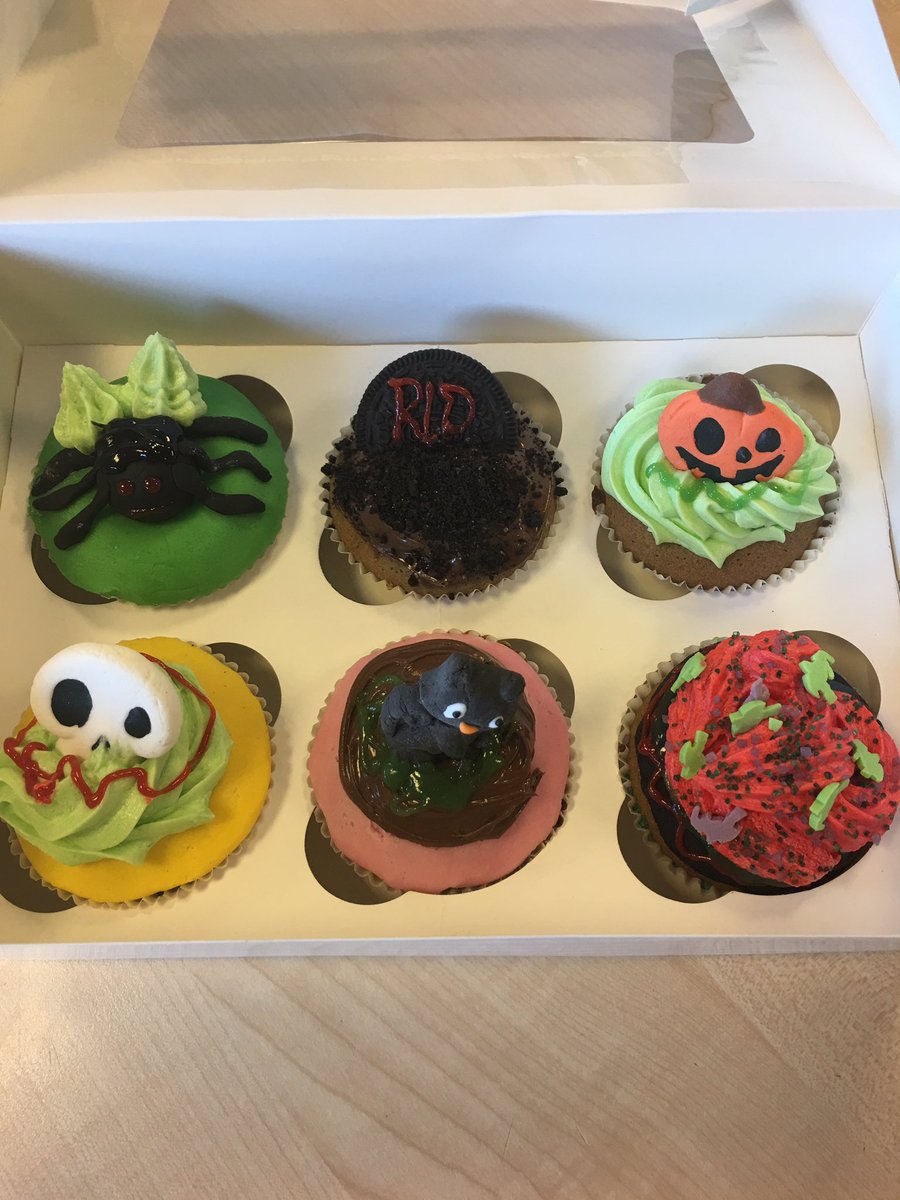 MsMcVey8's tweet photo. S4 Halloween Design & Make #successfulindividuals #creativity #dexterityskills #decoratingtechniques π»ππ https://t.co/zUJBvsiu1z