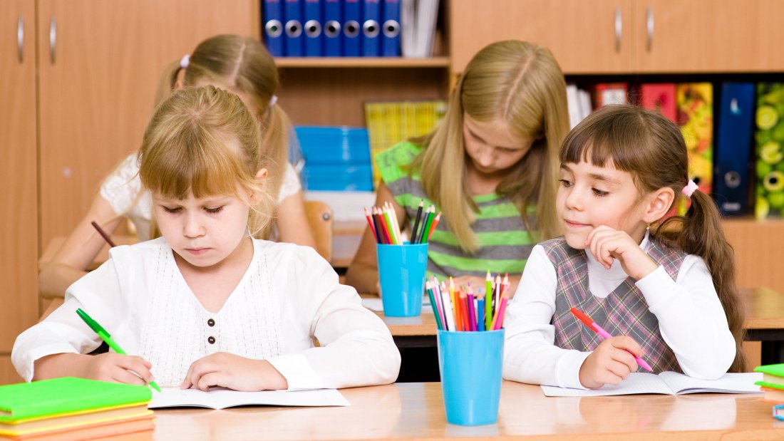 edutopia's tweet photo. "Praising young children for being smart can increase the likelihood that they’ll cheat." https://t.co/4AHFlET2D4 https://t.co/T7S3P1mxFN